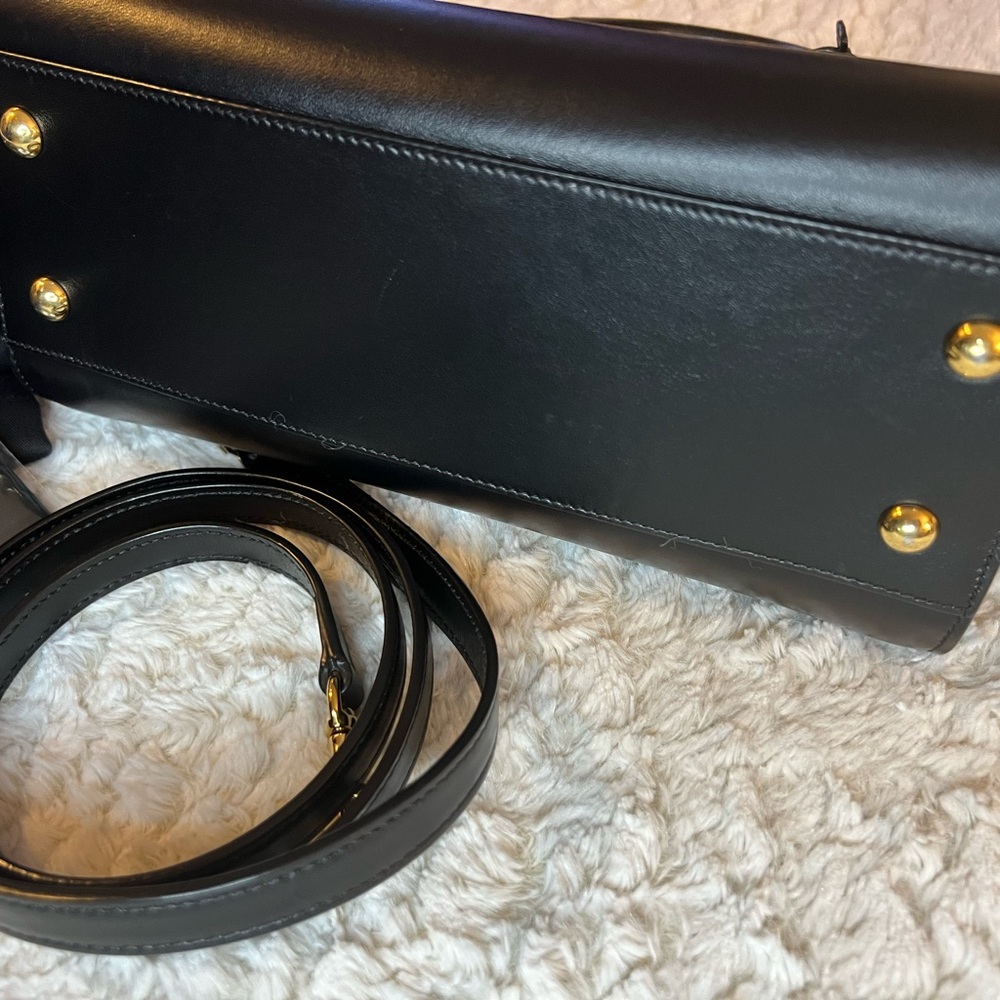 Authentic YSL Saint Laurent Baby Cabás - Picture 2 of 9
